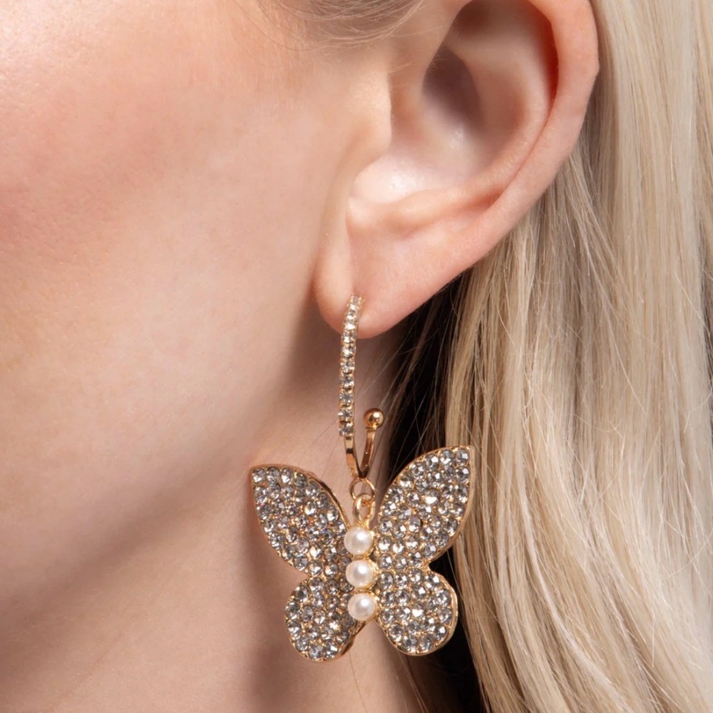 Elegant Gold Butterfly Earrings